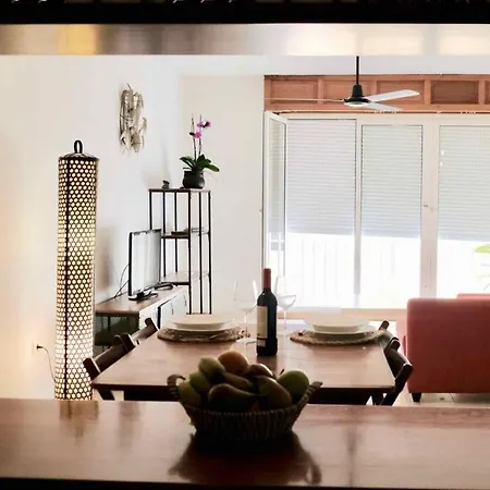 Comodidad, Vistas Y Encanto 엘메다노