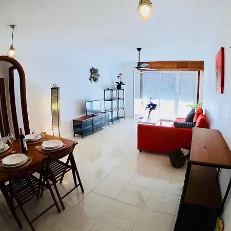 Comodidad, Vistas Y Encanto 엘메다노